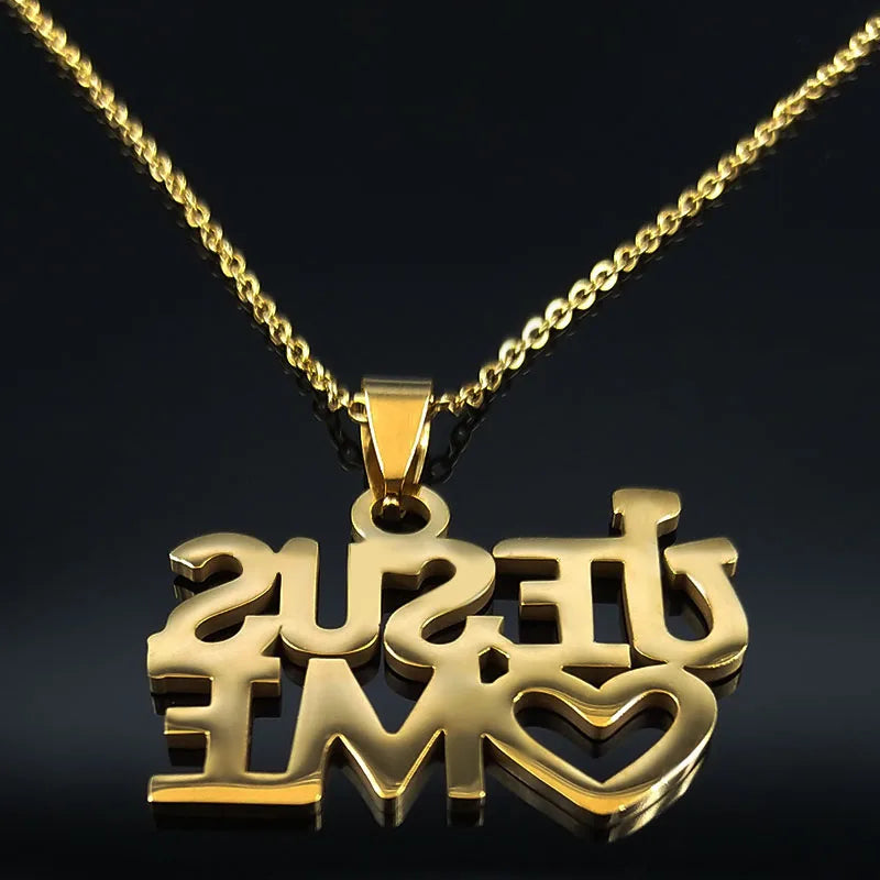 Colar "Jesus Love Me" em Aço Inoxidável - Um Lembrete Constante do Amor e da Proteção Divina!