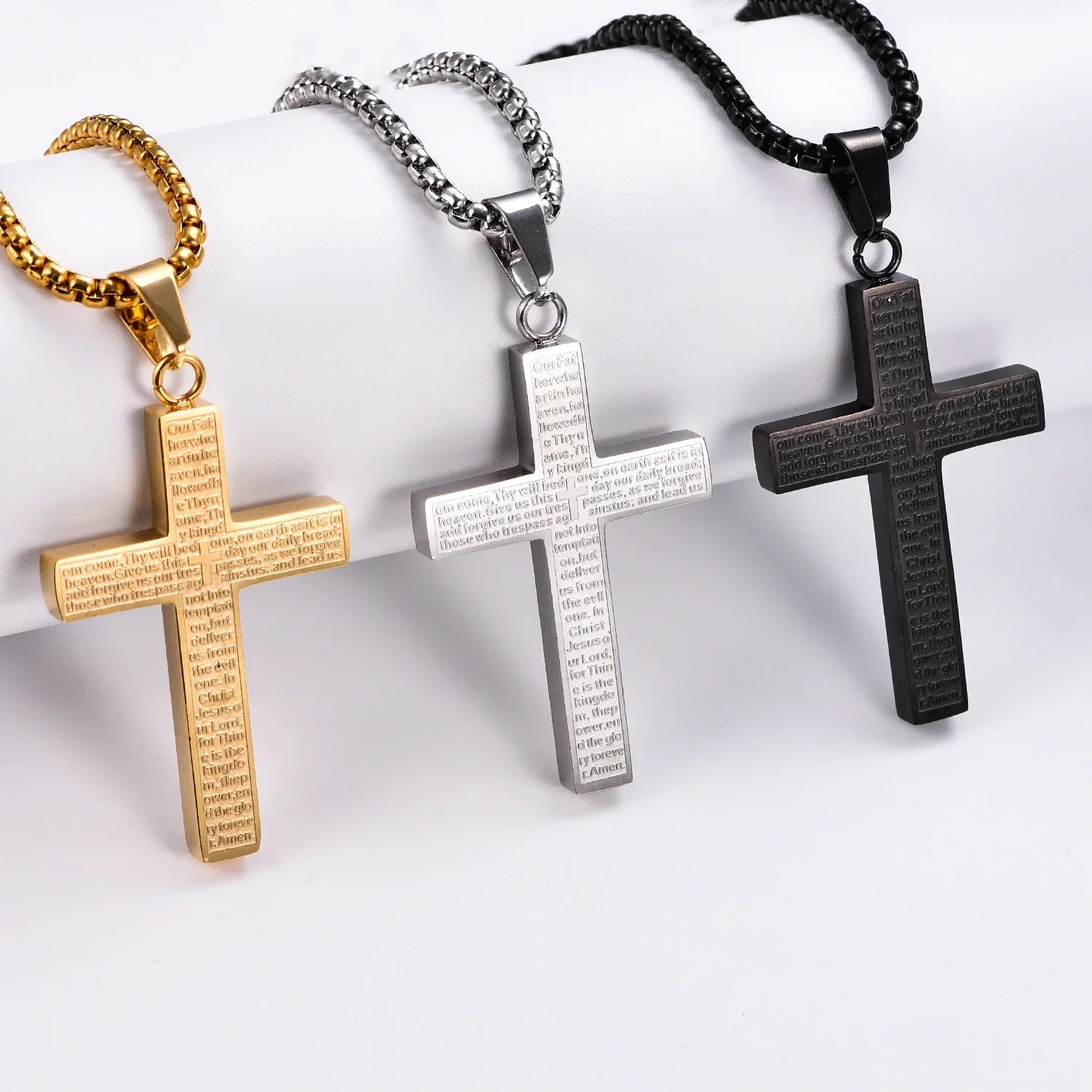 Pingente Cruz Simples em Aço Inoxidável - Proteção e Estilo Para Todos os Momentos!