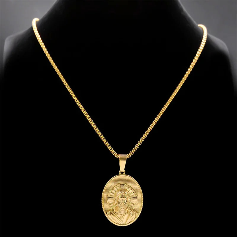 Colar Crucifixo Medalha de Jesus Cristo em Aço Inoxidável Dourado - Uma Joia de Fé e Devoção Para Iluminar Sua Caminhada Espiritual!