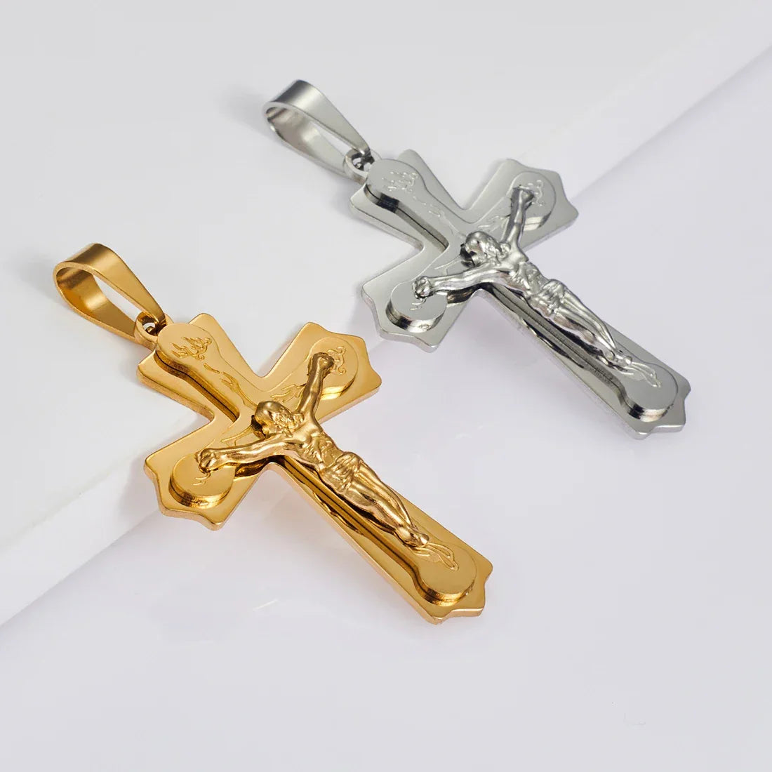Pingente Cruz Vintage Masculino 35mm em Aço Inoxidável 316L – Sua Fé, Seu Símbolo!