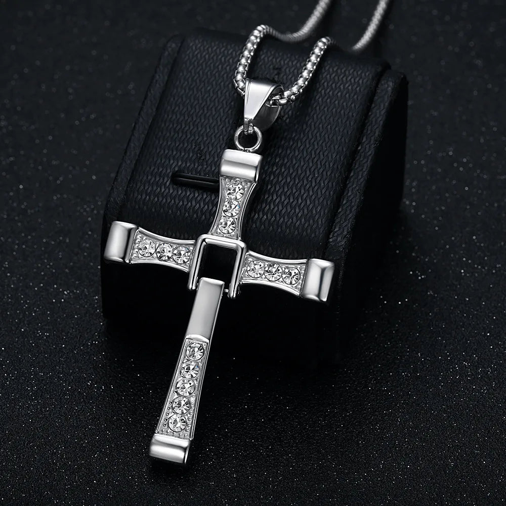 Pingente Crucifixo com Zircônias em Aço Inoxidável - Proteção Sempre Contigo!