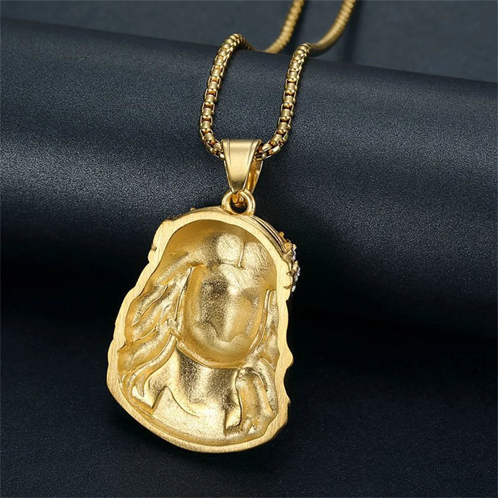 Colar Cabeça de Jesus Cravejado em Aço Inoxidável Dourado - Fé Que Brilha!