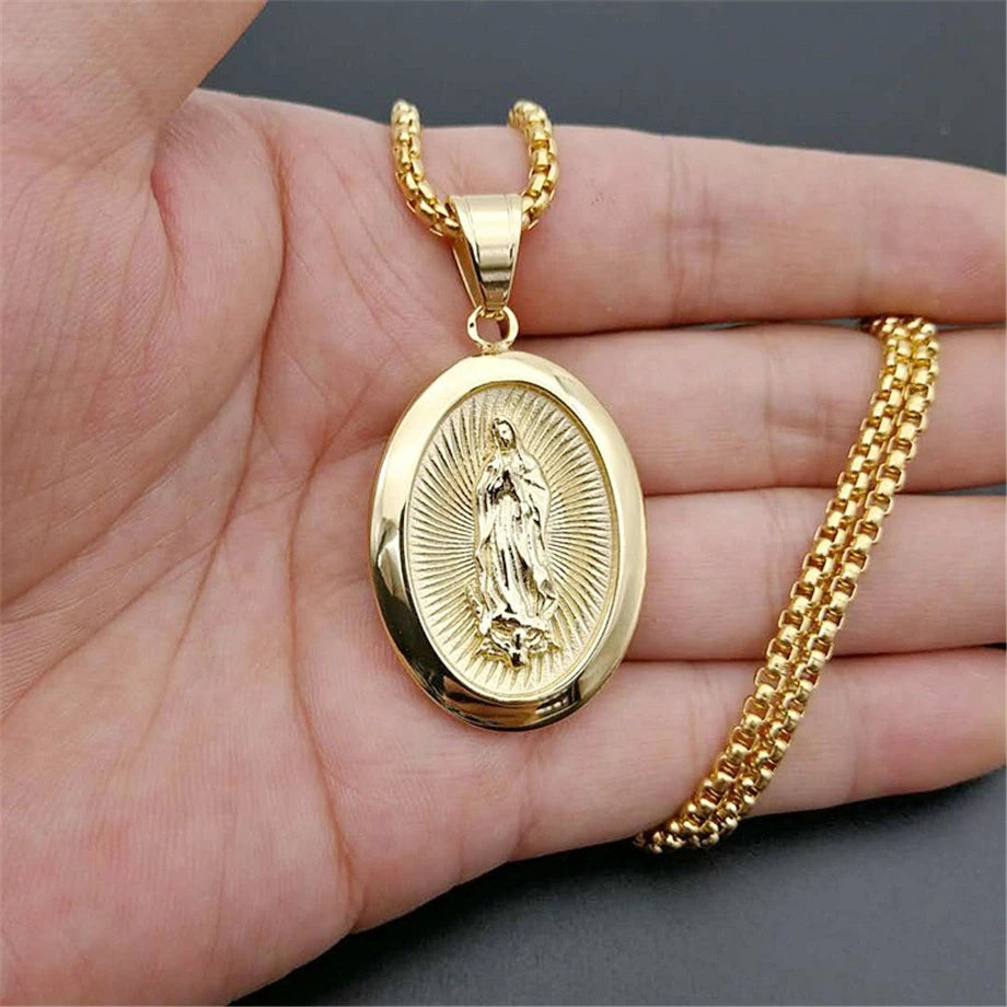 Colar Medalha Nossa Senhora em Aço Inoxidável Dourado - Devoção Sempre Presente!