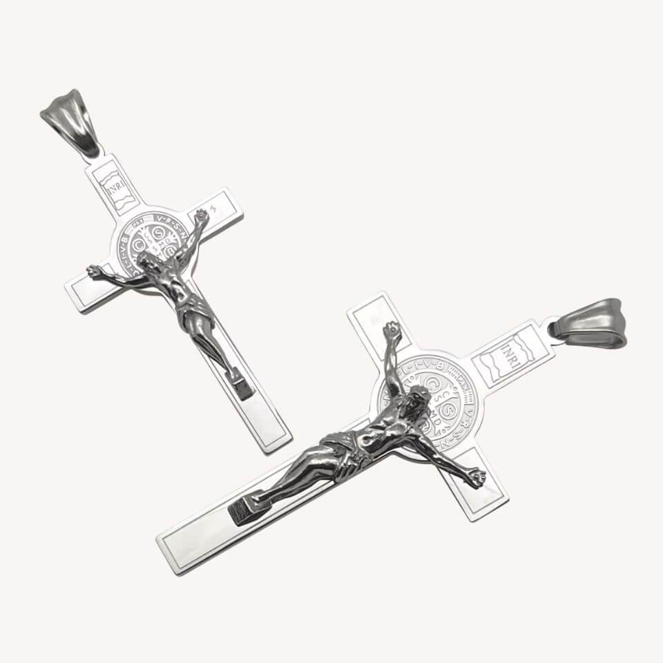 Pingente Crucifixo com Medalha de São Bento em Aço Inoxidável 316L - Sua Fé Fortalecida!