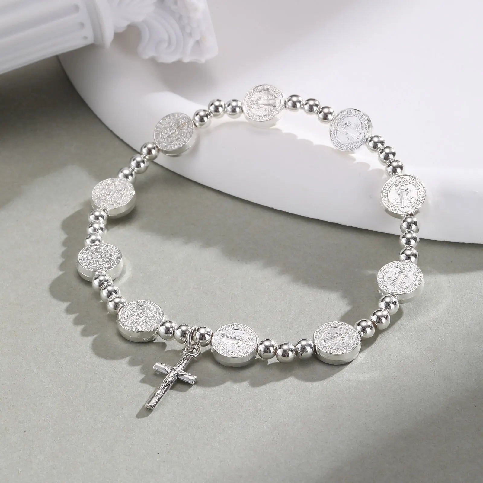 Pulseira Mini Terço Católico com Cruz e Contas Religiosas - Um Símbolo de Fé e Proteção No Seu Pulso!