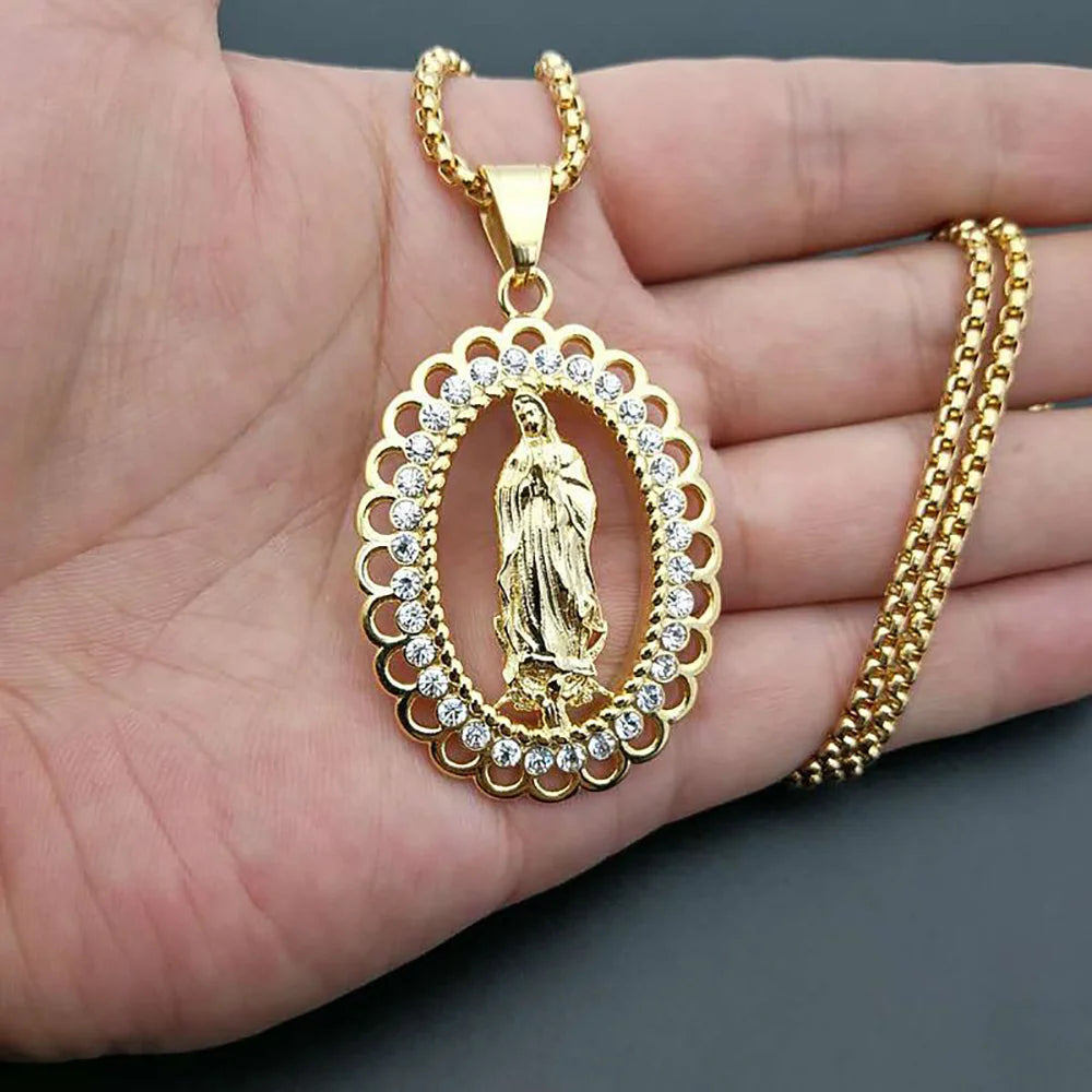 Colar Medalha Oval Com Zircônias Nossa Senhora em Aço Inoxidável Dourado