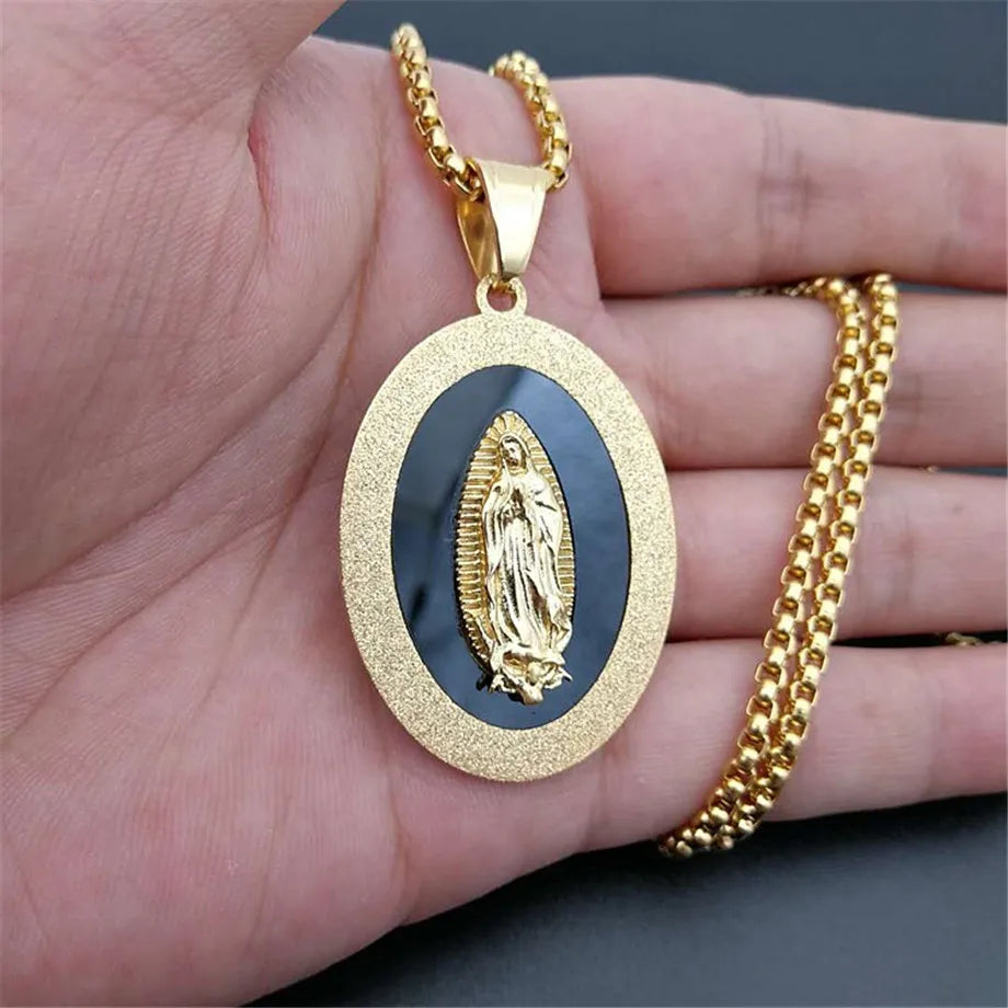 Colar Medalha Oval Nossa Senhora em Aço Inoxidável Dourado - Proteção e Fé Sempre Com Você!