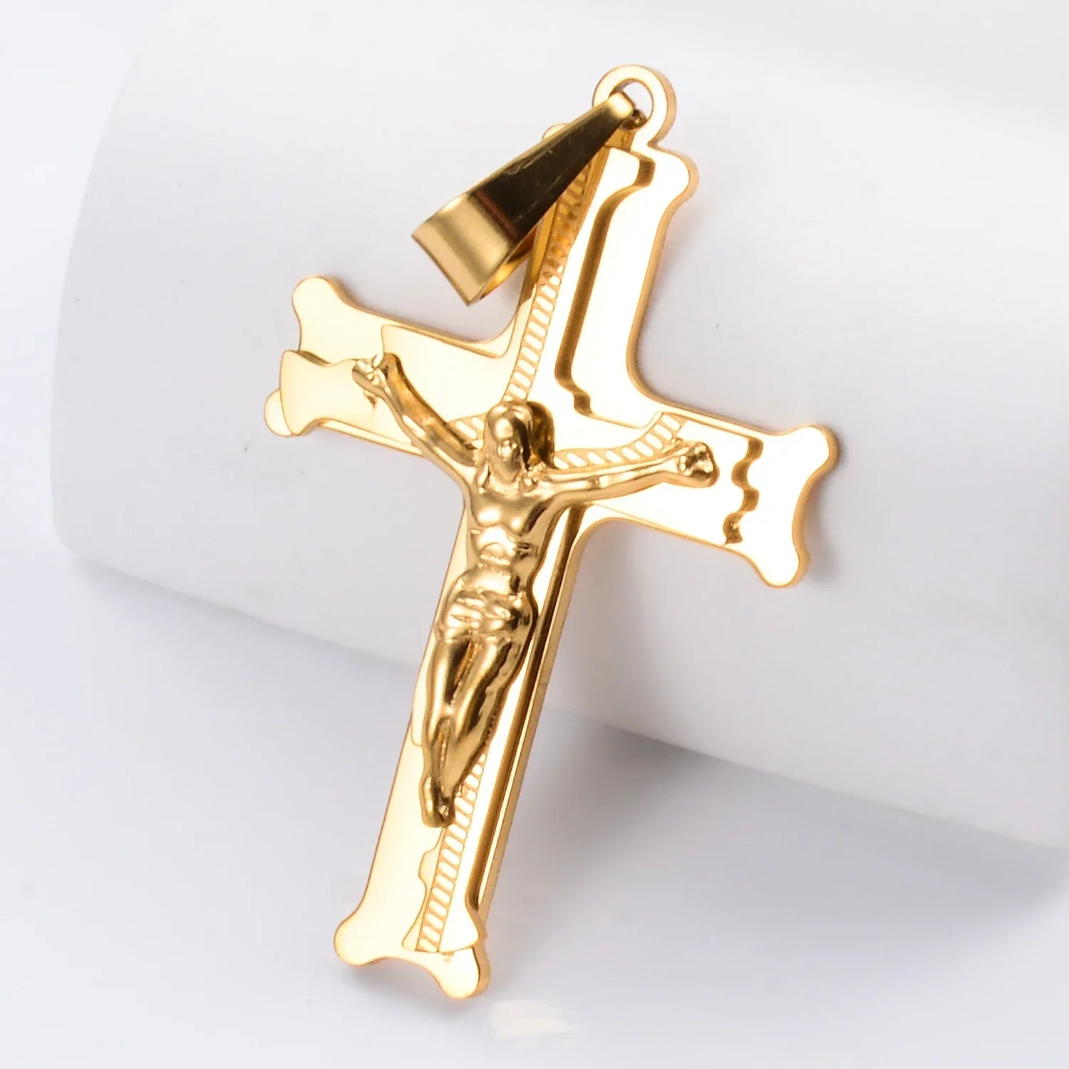 Pingente Crucifixo Clássicos e Duplos em Aço Inoxidável – Sua Fé, Seu Estilo!