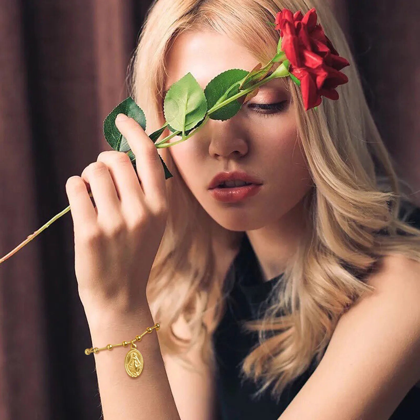 Pulseira Terço com Cruz e Nossa Senhora em Aço Inoxidável - Um Símbolo de Devoção Com Um Toque de Delicadeza!