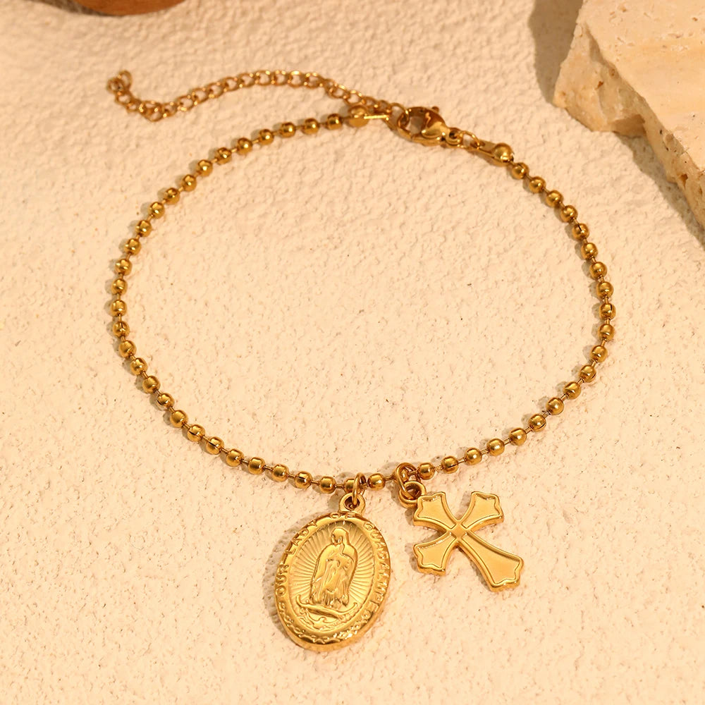 Pulseira de Bolinhas com Crucifixo e Medalha da Virgem Maria em Aço Inoxidável - Um Lembrete Diário de Fé e Estilo!