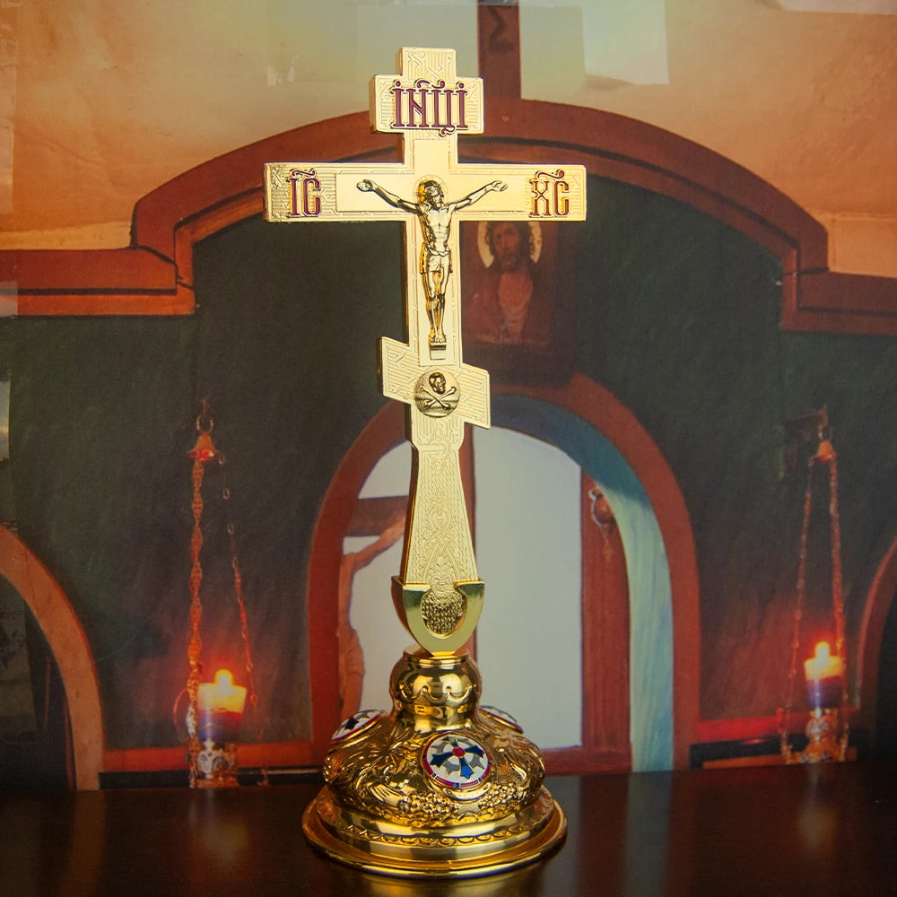 Crucifixo de Mesa com Jesus em Liga Metálica - Presente Religioso Personalizável