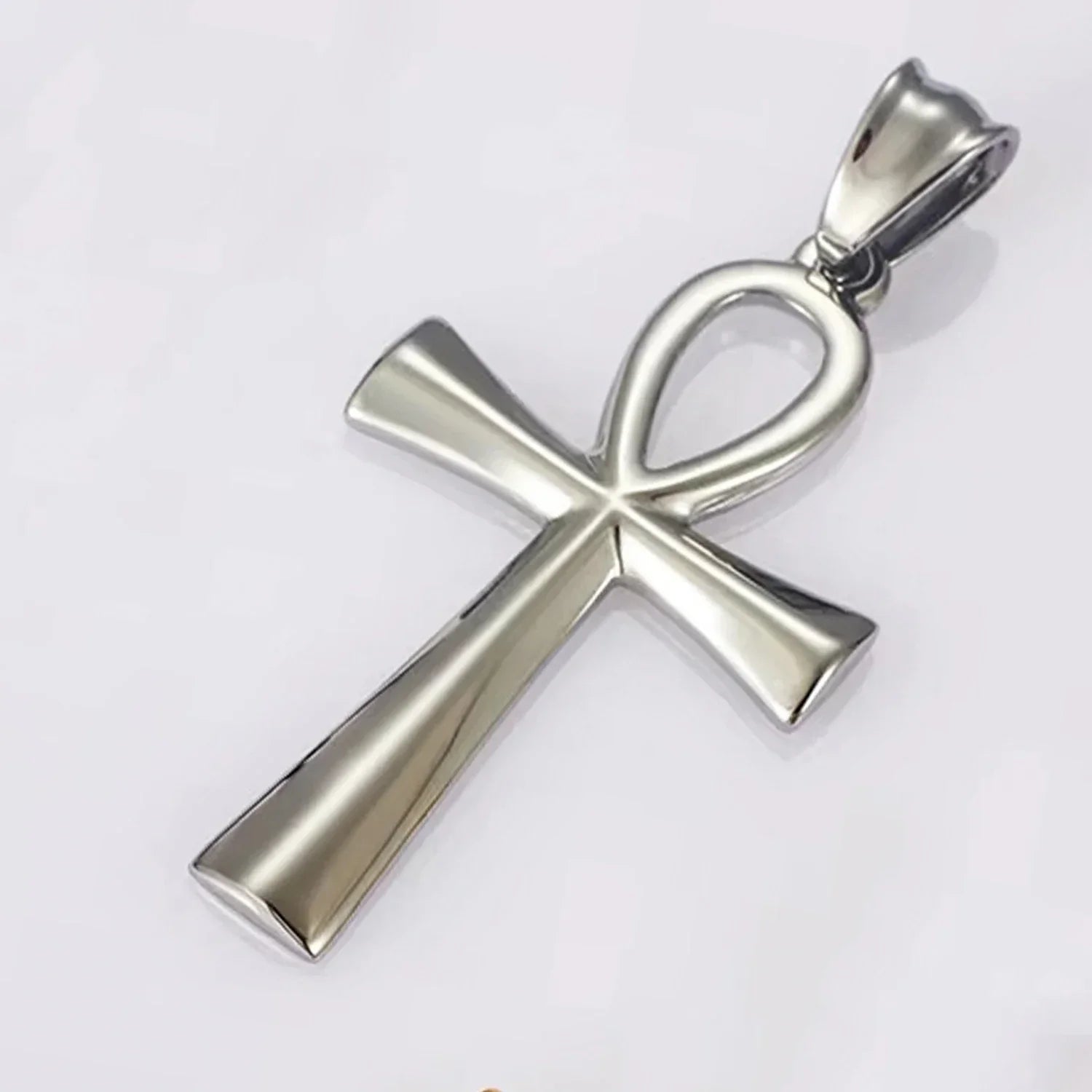 Colar Pingente Cruz Ankh Egípcia em Aço Inoxidável Vintage - Força Simbólica!